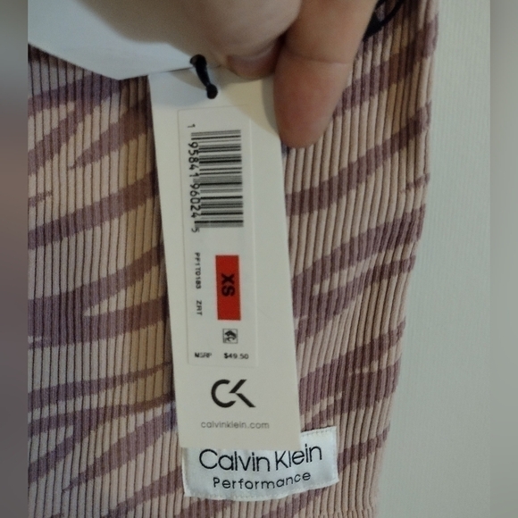 NWT Calvin Klein Performance Sports Bra Size XS Color Pink Zebra Stripes - Picture 4 of 6